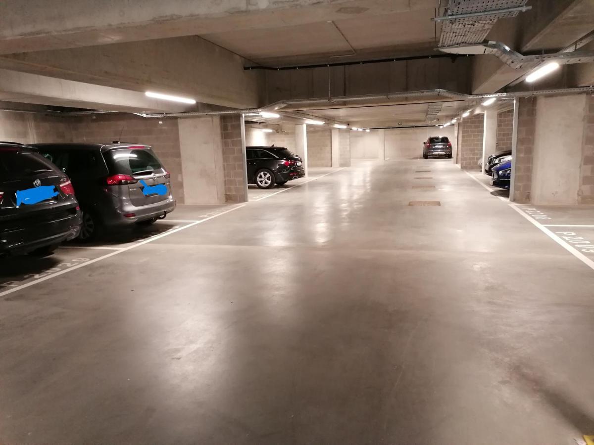 Bartine - Modern And Spacious Flat Near The Sea, Free Parking Space Oostende Eksteriør bilde