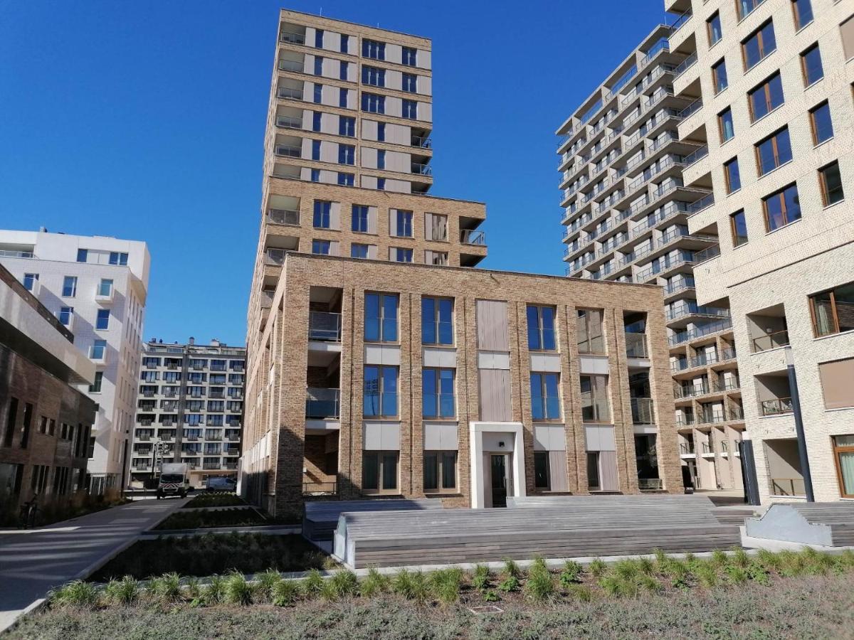 Bartine - Modern And Spacious Flat Near The Sea, Free Parking Space Oostende Eksteriør bilde