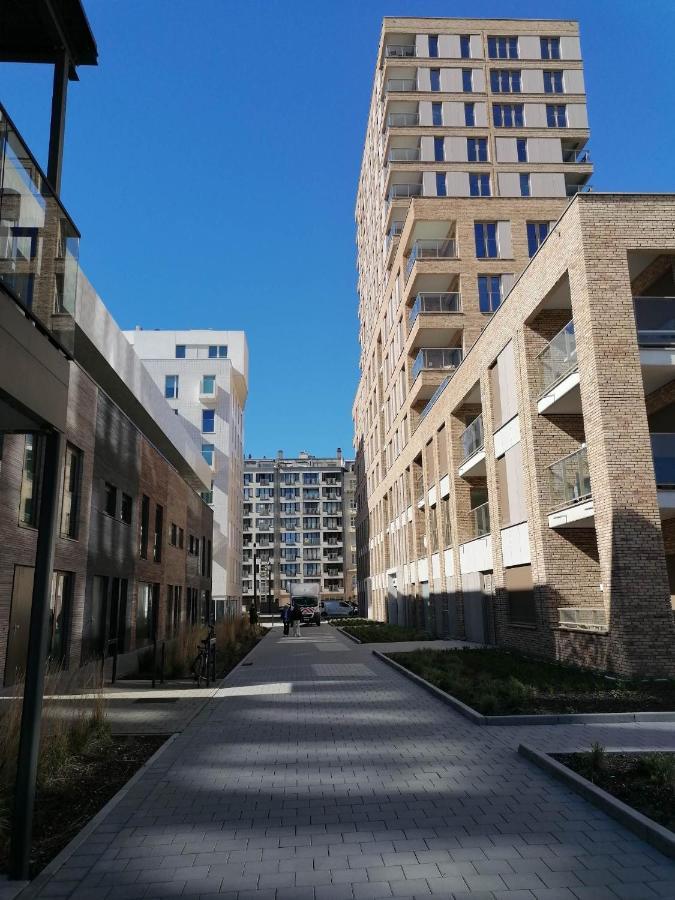 Bartine - Modern And Spacious Flat Near The Sea, Free Parking Space Oostende Eksteriør bilde