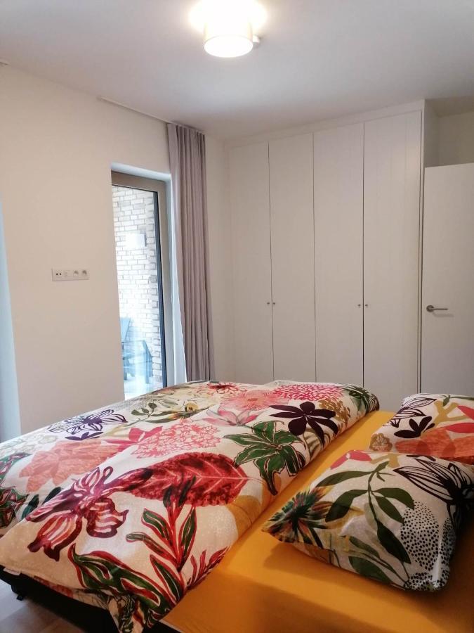 Bartine - Modern And Spacious Flat Near The Sea, Free Parking Space Oostende Eksteriør bilde