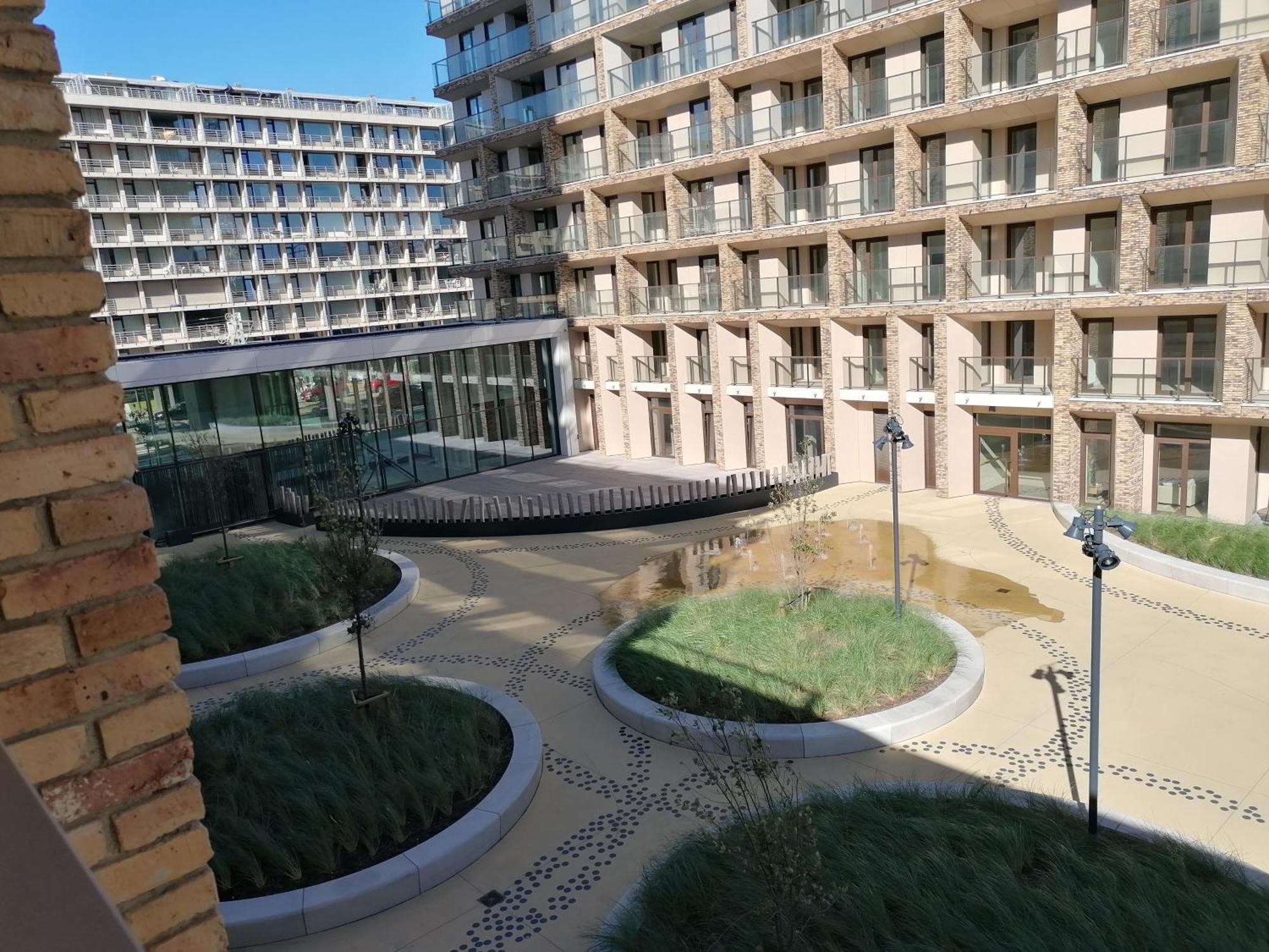 Bartine - Modern And Spacious Flat Near The Sea, Free Parking Space Oostende Eksteriør bilde