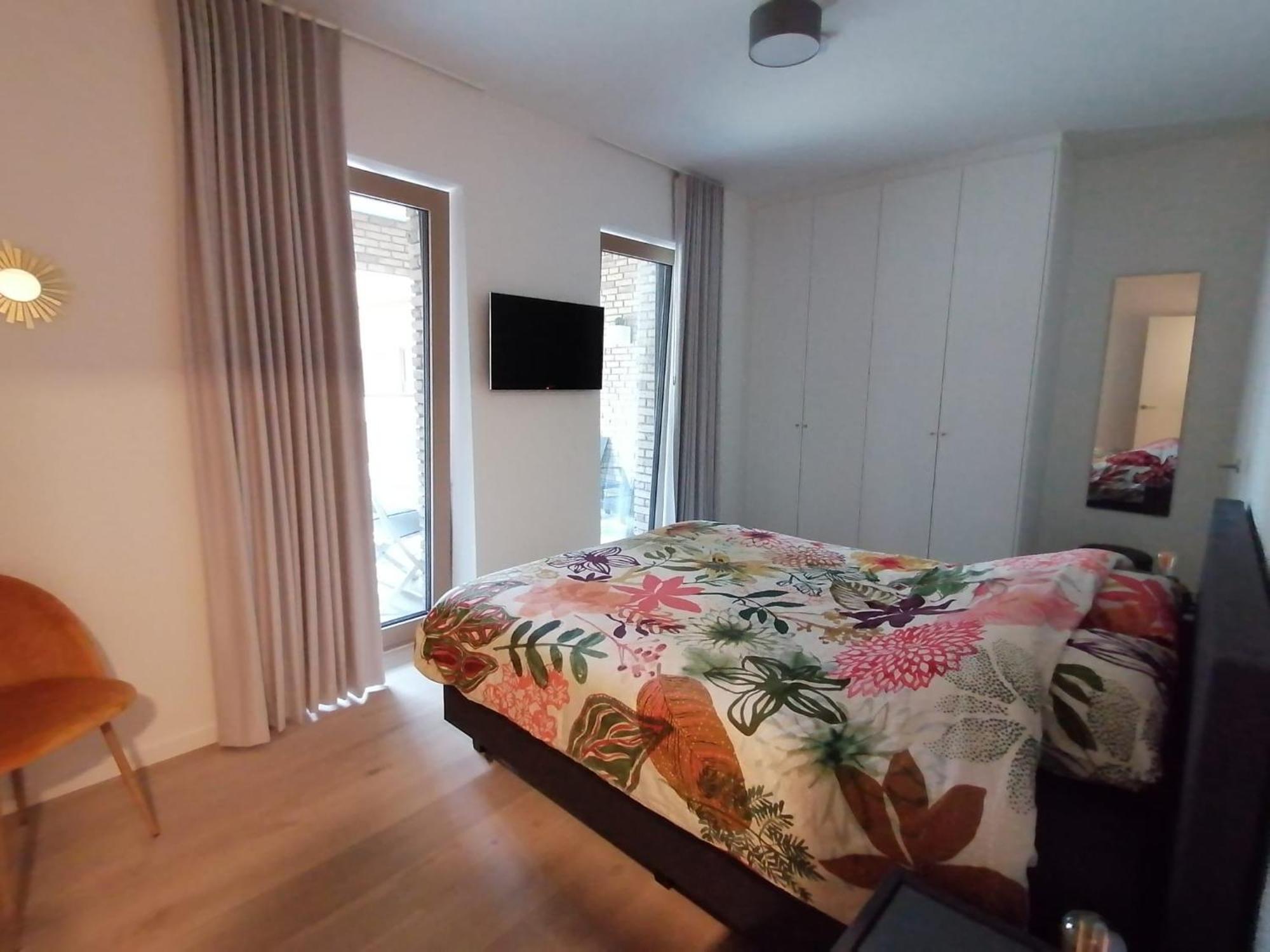 Bartine - Modern And Spacious Flat Near The Sea, Free Parking Space Oostende Eksteriør bilde